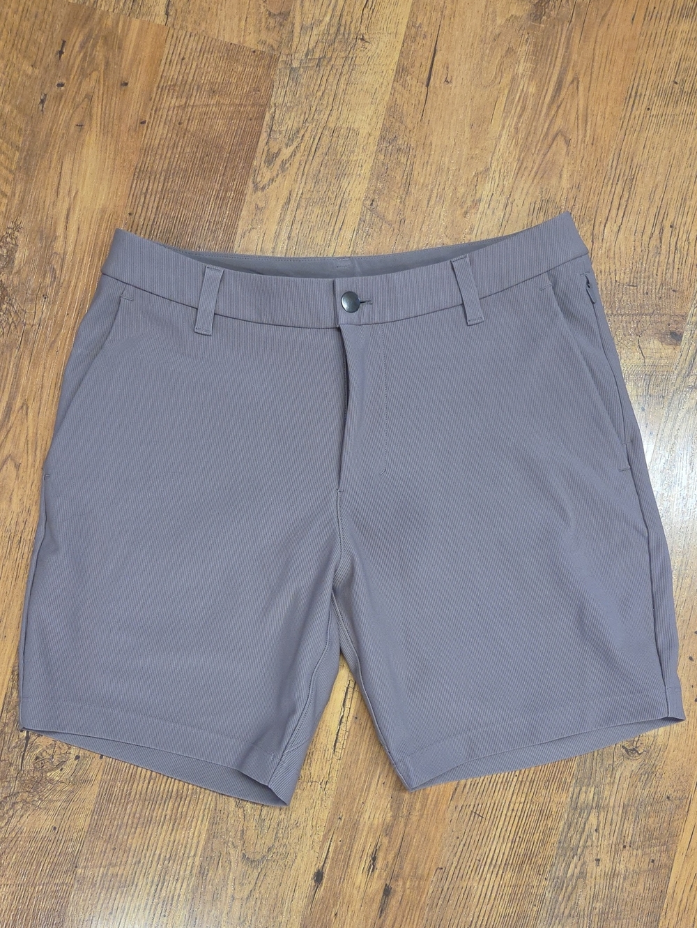 Lululemon Men's T.H.E. Short, 7" Inseam- Taupe